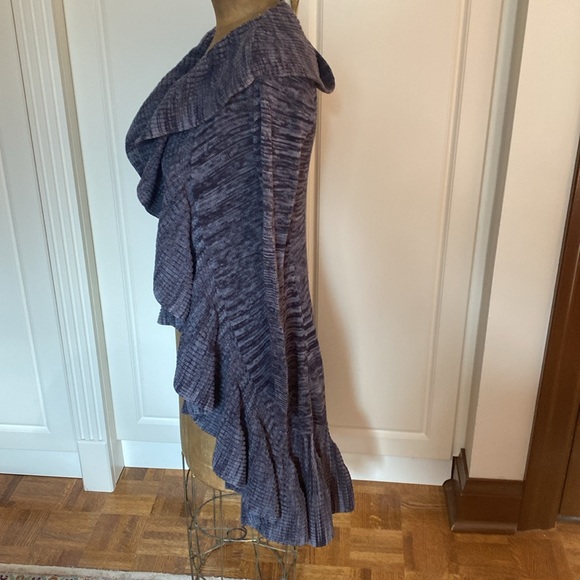 NEIMAN MARCUS LONG SLEEVE SWEATER SIZE XS. - Picture 3 of 9